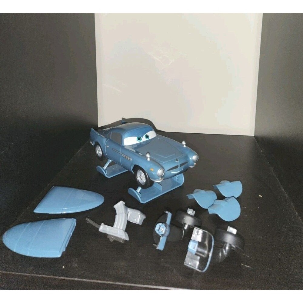 Disney Pixar Cars 2 Gear Up & Go Finn McMissile Rare 3 in 1 Toy Plastic SEE PICS
